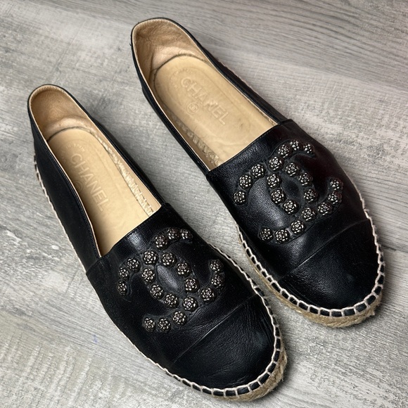 Chanel Black CC Espadrilles - Picture 1 of 13